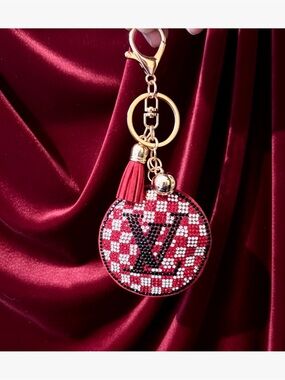 💙🆕💙 Red Checkered Crystal Keychain with LV Motif